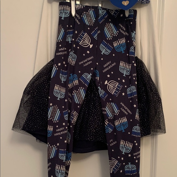 btween 5 piece Hanukkah Outfit with Candle Design - Picture 3 of 8